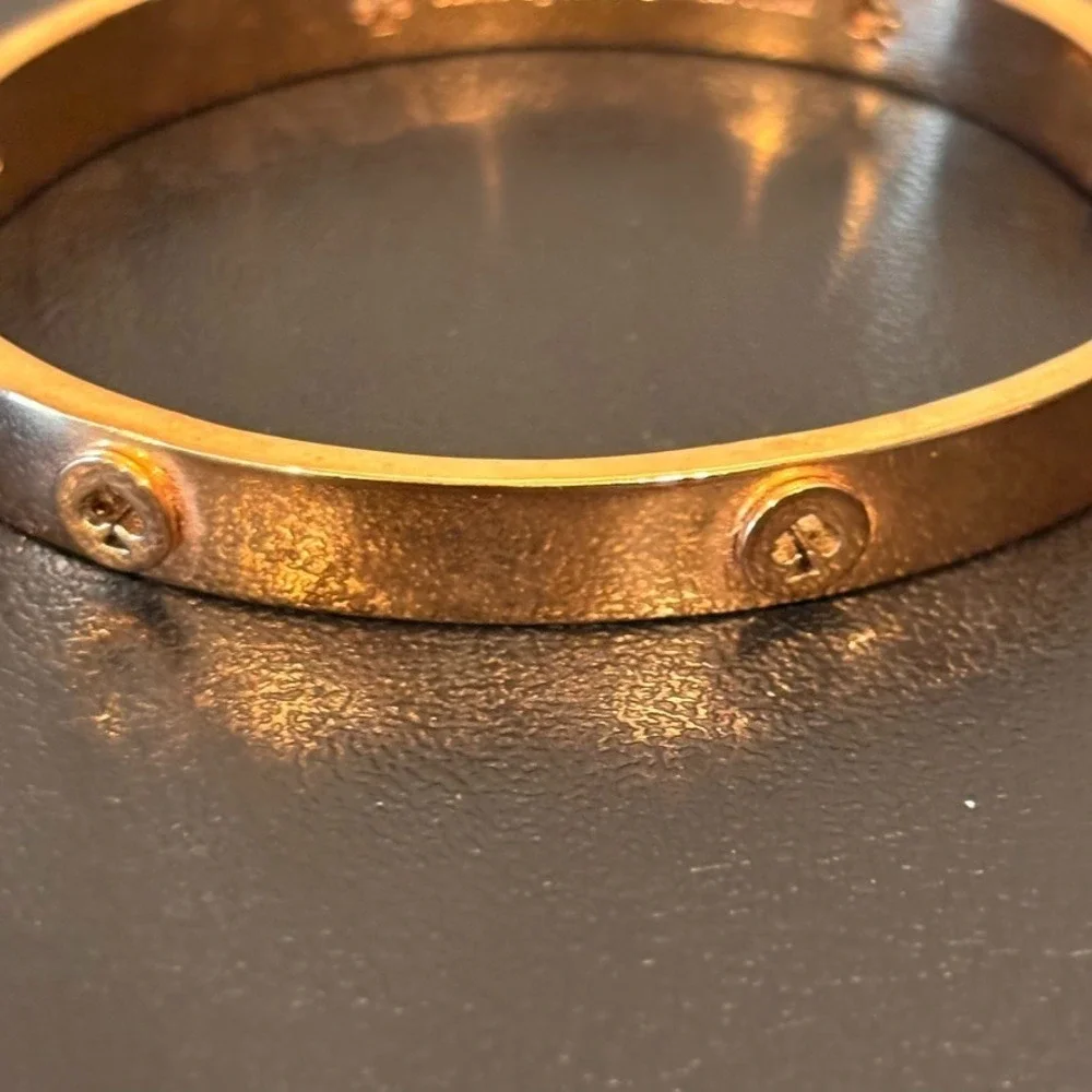 Kate Spade spot the spade studded hinge bangle bracelet gold size 6.75 - Picture 7 of 9